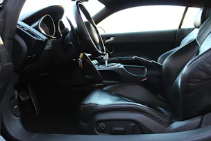 Audi R8 Coupé 4.2 - "Sidebalde Carbone / Pack Complet Carbone / Full Black / Caméra de Recul"