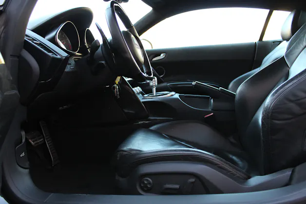 Audi R8 Coupé 4.2 - "Sidebalde Carbone / Pack Complet Carbone / Full Black / Caméra de Recul"