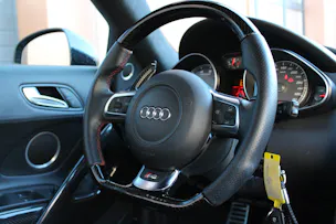 Audi R8 Coupé 4.2 - "Sidebalde Carbone / Pack Complet Carbone / Full Black / Caméra de Recul"