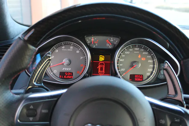 Audi R8 Coupé 4.2 - "Sidebalde Carbone / Pack Complet Carbone / Full Black / Caméra de Recul"