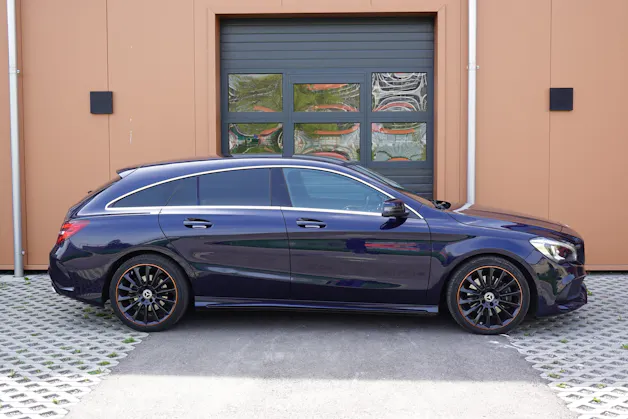Mercedes-Benz CLA 220 "Tempomat * Hayon Electrique * GPS * Aide à la conduite" Pack AMG line * Capteur Parking avant et arrière *