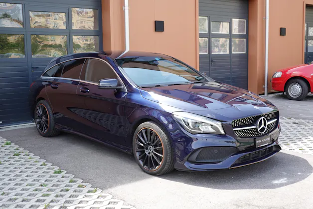 Mercedes-Benz CLA 220 "Tempomat * Hayon Electrique * GPS * Aide à la conduite" Pack AMG line * Capteur Parking avant et arrière *