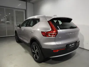 VOLVO XC40 2.0 B3 MH Core