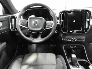 VOLVO XC40 2.0 B3 MH Core