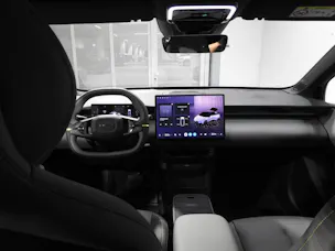 Lynk & Co 02