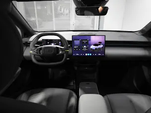 Lynk & Co 02