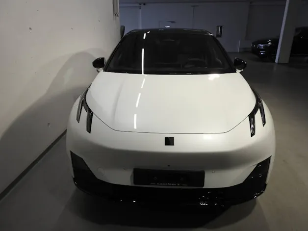 Lynk & Co 02