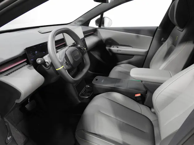 Lynk & Co 02