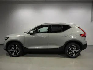 VOLVO XC40 2.0 B3 MH Core
