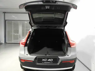 VOLVO XC40 2.0 B3 MH Core