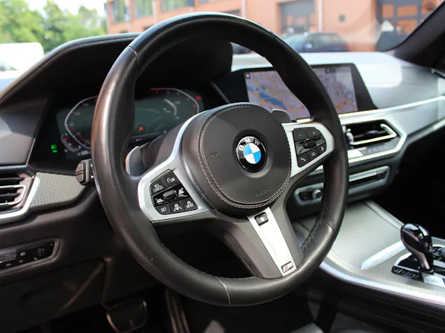 BMW X5 xDrive 40i M-Sport Steptronic - " 7 Places * Attelage 3500kg *Suspension Pneum. * Toit Pano * Roues 21' * LED Adap"