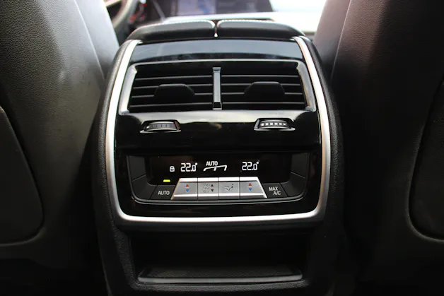 BMW X5 xDrive 40i M-Sport Steptronic - " 7 Places * Attelage 3500kg *Suspension Pneum. * Toit Pano * Roues 21' * LED Adap"