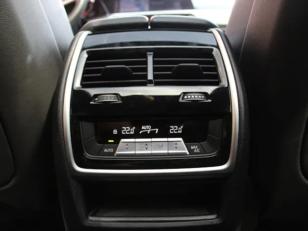BMW X5 xDrive 40i M-Sport Steptronic - " 7 Places * Attelage 3500kg *Suspension Pneum. * Toit Pano * Roues 21' * LED Adap"