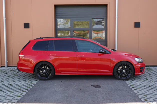 VW Golf Variant 2.0 TSI R 4 Motion DSG * CH Auto * Camera recul * Capteurs avant/arriere * Toit Ouvrant * Phares Xenon *