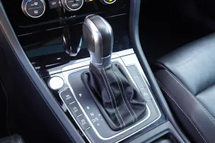 VW Golf Variant 2.0 TSI R 4 Motion DSG * CH Auto * Camera recul * Capteurs avant/arriere * Toit Ouvrant * Phares Xenon *