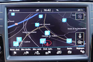 VW Golf Variant 2.0 TSI R 4 Motion DSG * CH Auto * Camera recul * Capteurs avant/arriere * Toit Ouvrant * Phares Xenon *