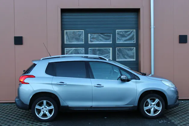 Peugeot 2008 1.2 PureTech Féline