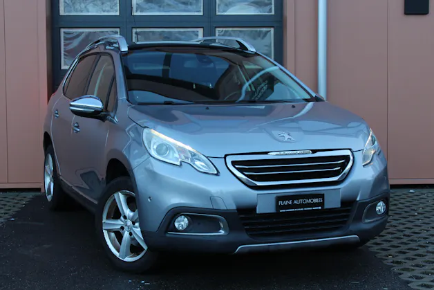 Peugeot 2008 1.2 PureTech Féline