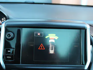 PEUGEOT 2008 1.2 PureTech Féline