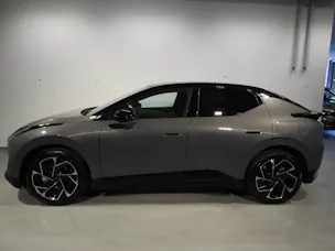 Lynk & Co 02