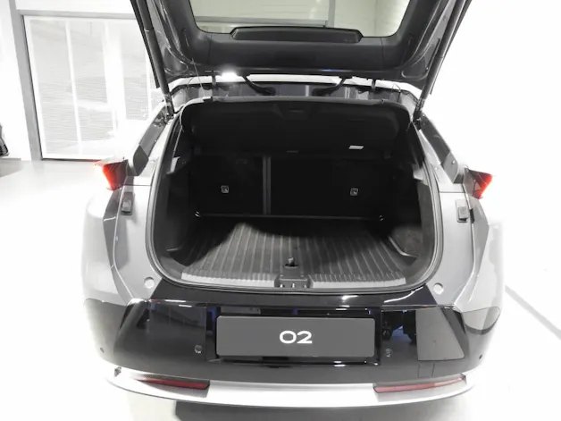 Lynk & Co 02