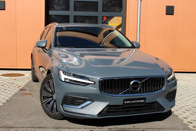 Volvo V60 T6 eAWD Twin Engine Inscription Expression Geartronic - "Harman Kardon * Sièges Elec. Mém. * Head-Up Displ * Service Volvo"