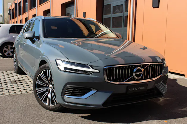 Volvo V60 T6 eAWD Twin Engine Inscription Expression Geartronic - "Harman Kardon * Sièges Elec. Mém. * Head-Up Displ * Service Volvo"
