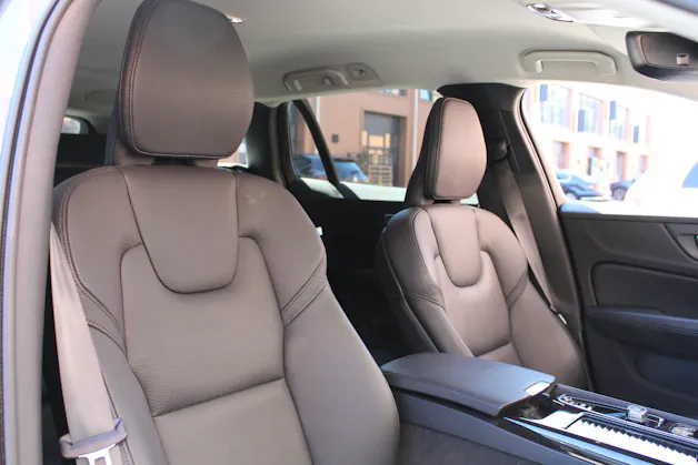 Volvo V60 T6 eAWD Twin Engine Inscription Expression Geartronic - "Harman Kardon * Sièges Elec. Mém. * Head-Up Displ * Service Volvo"