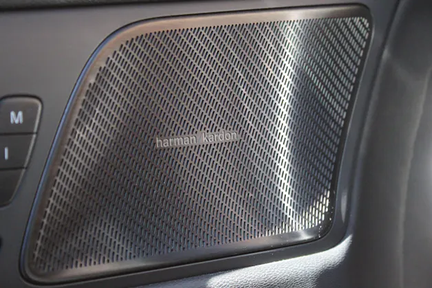 Volvo V60 T6 eAWD Twin Engine Inscription Expression Geartronic - "Harman Kardon * Sièges Elec. Mém. * Head-Up Displ * Service Volvo"