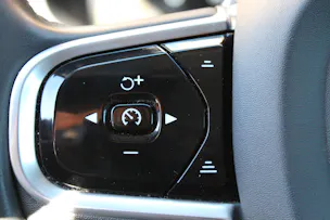 VOLVO V60 T6 eAWD Twin Engine Inscription Expression Geartronic - "Harman Kardon * Sièges Elec. Mém. * Head-Up Displ * Service Volvo"