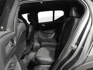 VOLVO XC40 2.0 B3 MH Core