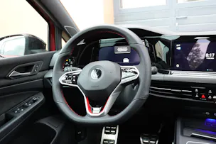 VW Golf 2.0 TSI GTI Clubsport DSG -"Jantes 19' Noir * Feux IQ Light * Sièges Chauffant * Head-up Display * Caméra + Capteurs"