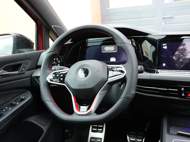VW Golf 2.0 TSI GTI Clubsport DSG -"Jantes 19' Noir * Feux IQ Light * Sièges Chauffant * Head-up Display * Caméra + Capteurs"