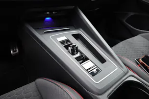 VW Golf 2.0 TSI GTI Clubsport DSG -"Jantes 19' Noir * Feux IQ Light * Sièges Chauffant * Head-up Display * Caméra + Capteurs"