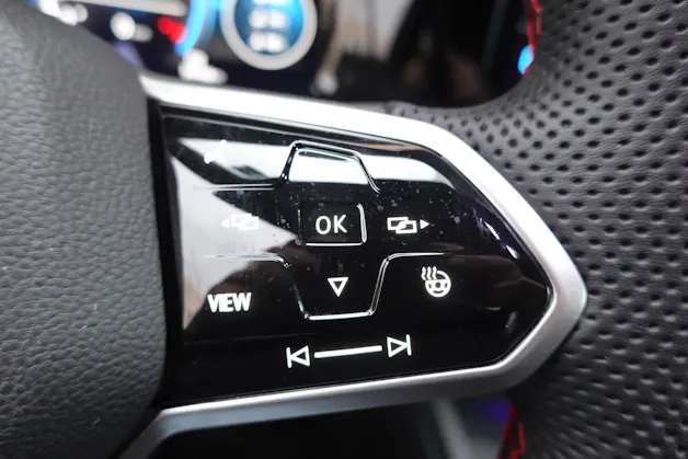 VW Golf 2.0 TSI GTI Clubsport DSG -"Jantes 19' Noir * Feux IQ Light * Sièges Chauffant * Head-up Display * Caméra + Capteurs"