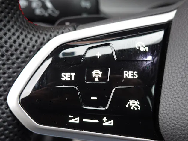 VW Golf 2.0 TSI GTI Clubsport DSG -"Jantes 19' Noir * Feux IQ Light * Sièges Chauffant * Head-up Display * Caméra + Capteurs"