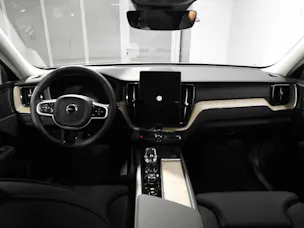VOLVO XC60 2.0 T6 TE Ultra Dark eAWD
