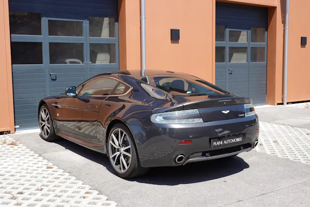 Aston Martin V8 Vantage 4.7 Sportshift - "Sièges Lightweight Carbone avec memoire * Phares xenon * Son Premium * Tempomat"