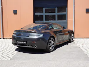 Aston Martin V8 Vantage 4.7 Sportshift - "Sièges Lightweight Carbone avec memoire * Phares xenon * Son Premium * Tempomat"