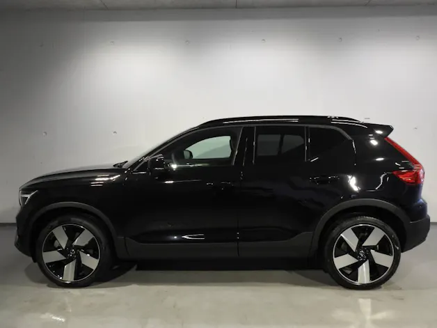 Volvo EX40 Twin Black Edition AWD