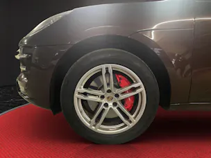 PORSCHE Macan Turbo PDK