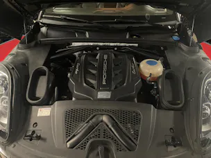 PORSCHE Macan Turbo PDK