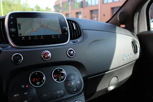 Fiat 595 1.4 16V Turbo Abarth Competizione - "Pack Carbone * Echappement Monza * GPS * Aide au Station. * Distribution faite"