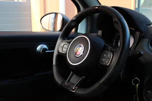 Fiat 595 1.4 16V Turbo Abarth Competizione - "Pack Carbone * Echappement Monza * GPS * Aide au Station. * Distribution faite"