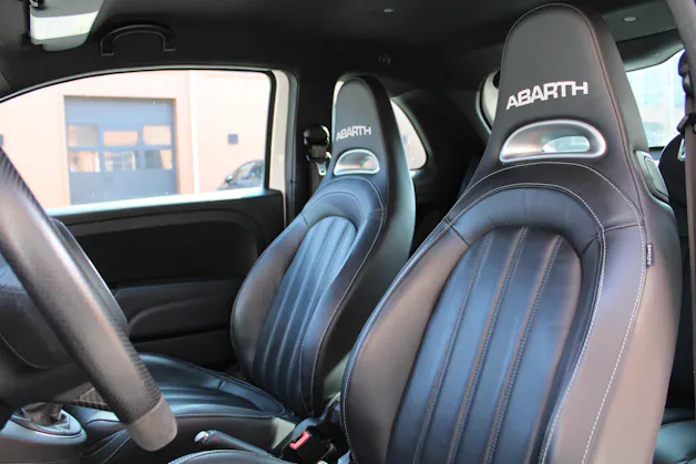 Fiat 595 1.4 16V Turbo Abarth Competizione - "Pack Carbone * Echappement Monza * GPS * Aide au Station. * Distribution faite"