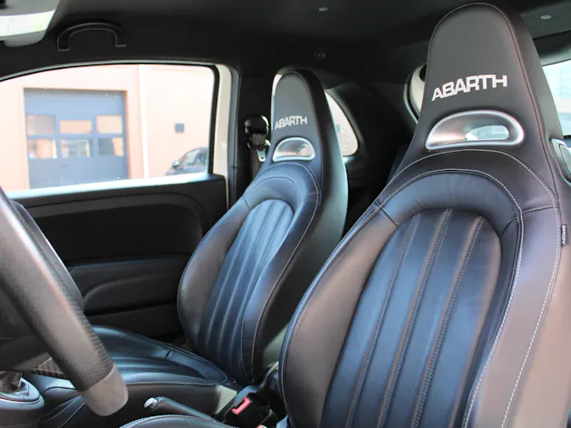 Fiat 595 1.4 16V Turbo Abarth Competizione - "Pack Carbone * Echappement Monza * GPS * Aide au Station. * Distribution faite"