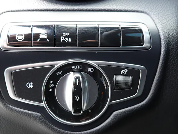 Mercedes-Benz GLC 43 AMG - " CH Auto * Toit Ouvrant * Sièges Electriques+Chauffant * GPS * Lumière Ambiance * Sièges chauffant arrière "
