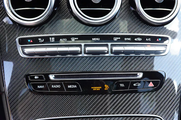 Mercedes-Benz GLC 43 AMG - " CH Auto * Toit Ouvrant * Sièges Electriques+Chauffant * GPS * Lumière Ambiance * Sièges chauffant arrière "