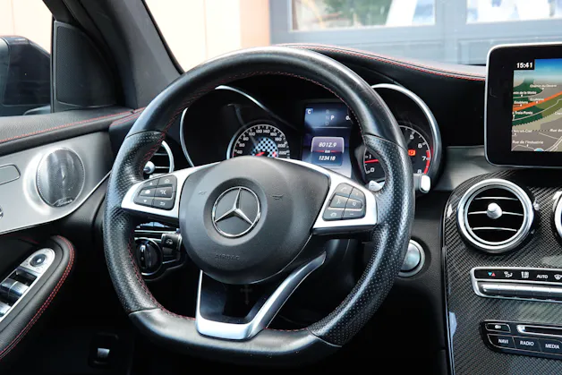 Mercedes-Benz GLC 43 AMG - " CH Auto * Toit Ouvrant * Sièges Electriques+Chauffant * GPS * Lumière Ambiance * Sièges chauffant arrière "