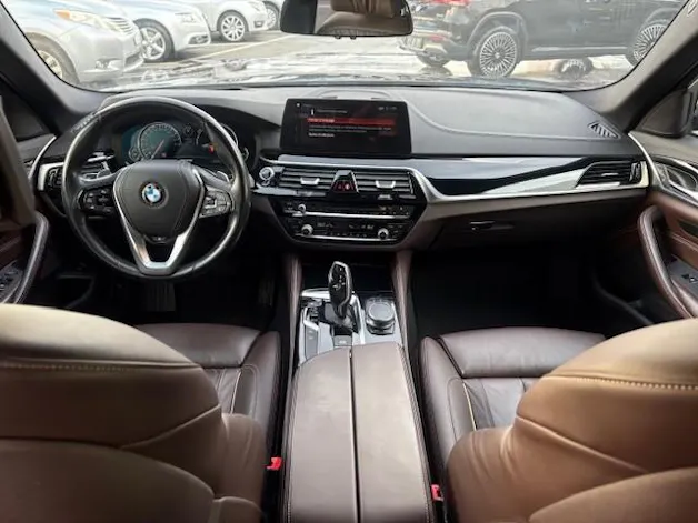 BMW 520d xDrive paddles Touring